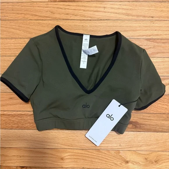 ALO Yoga Race Pace Short Sleeve - Picture 5 of 6